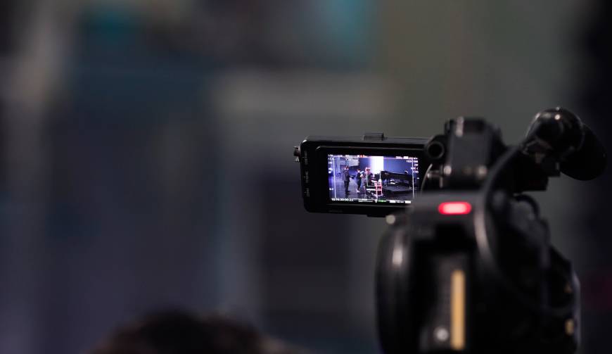 木垒广告片拍摄全流程揭秘：专业团队如何让品牌故事更动人？